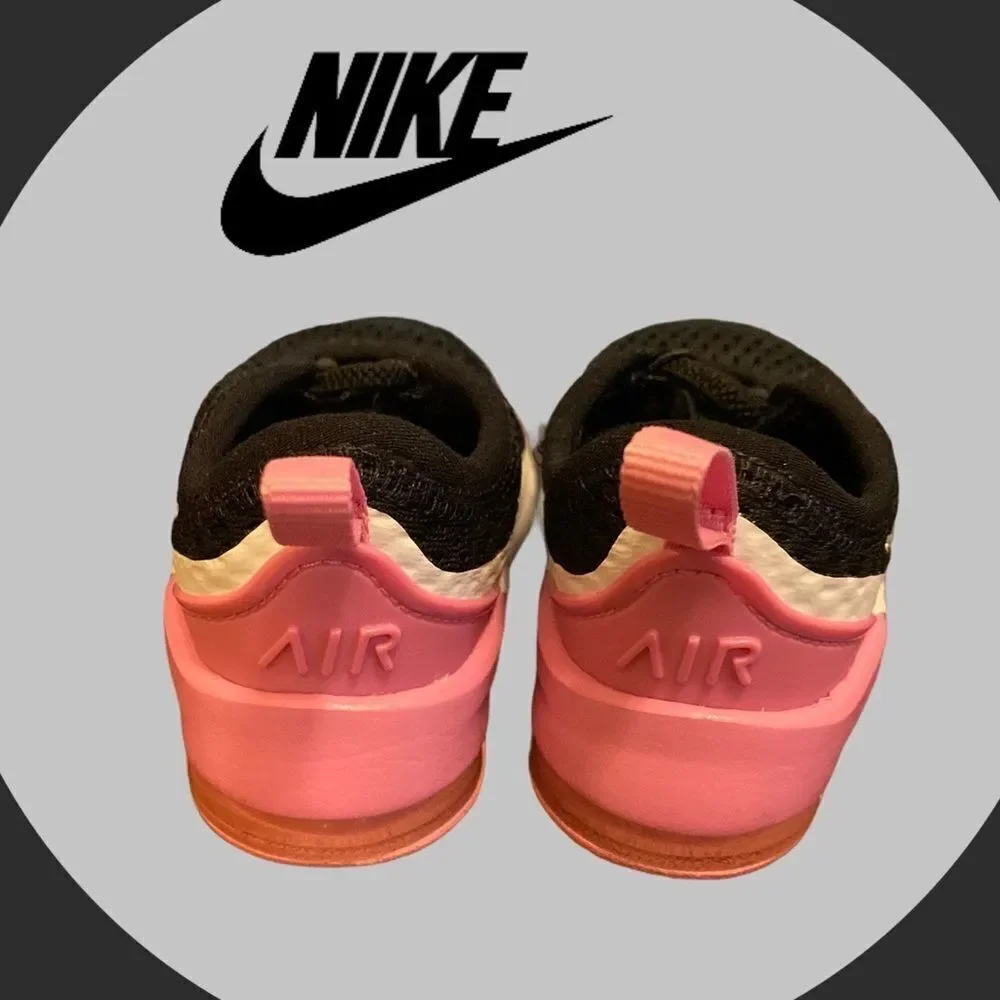 Nike adorable pair